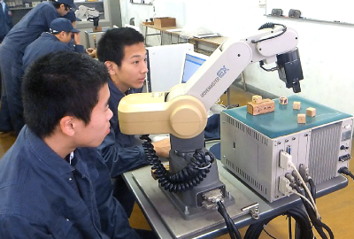 神戸村野工業高等学校 機械電子科紹介ページへ