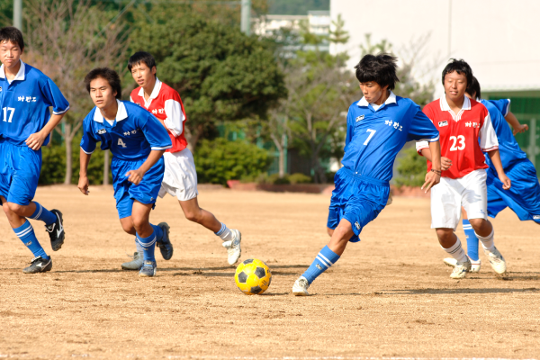 神戸村野工業高等学校のサッカー・ラグビーグラウンド